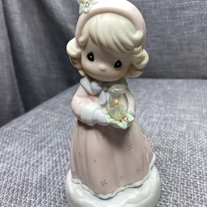 Vintage Precious Moments Figure *Making Spirits Bright - by Enesco (Retired) 1995