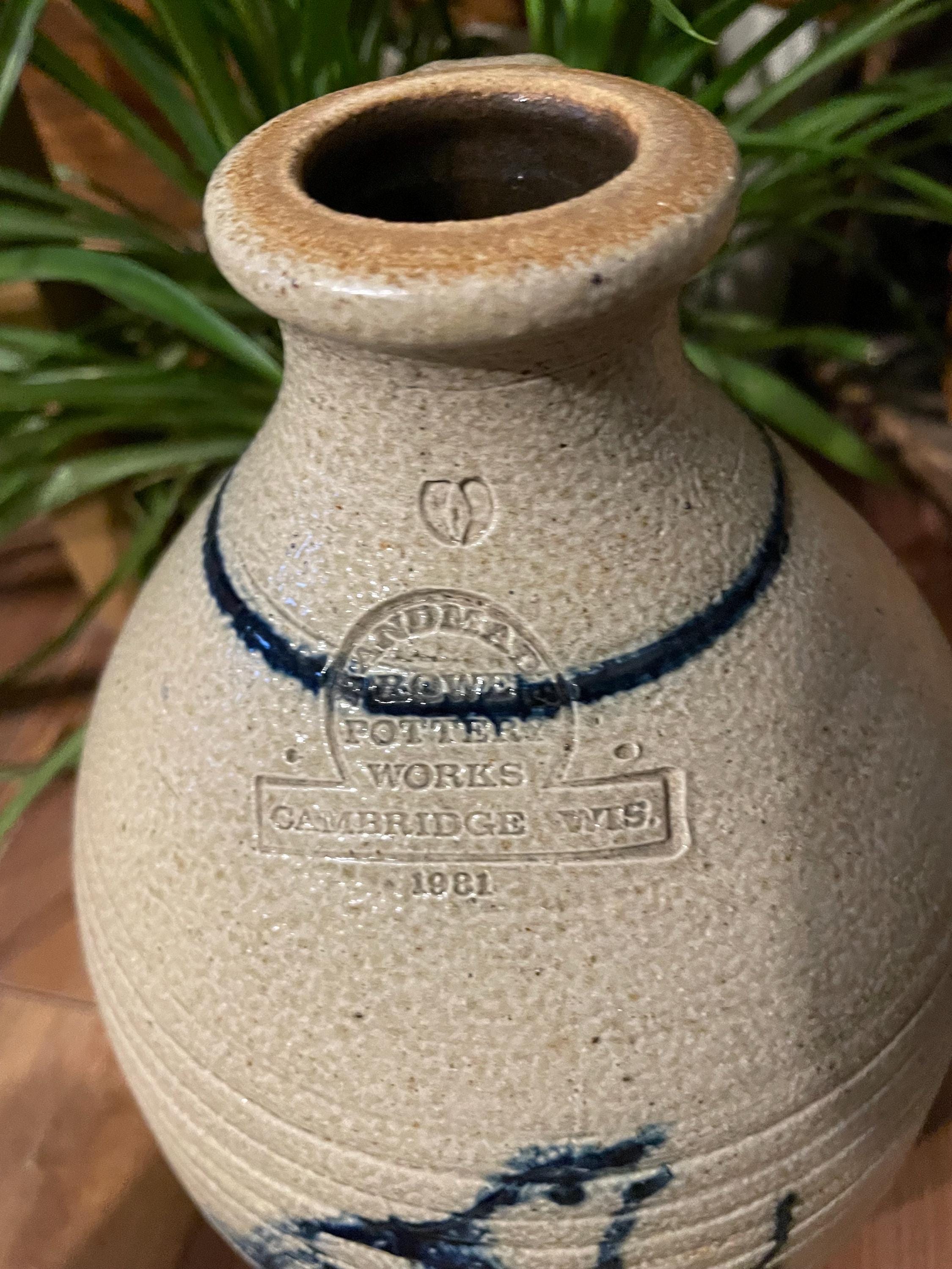 RARE!!! Rowe Pottery Works 1981 Bird Design 11