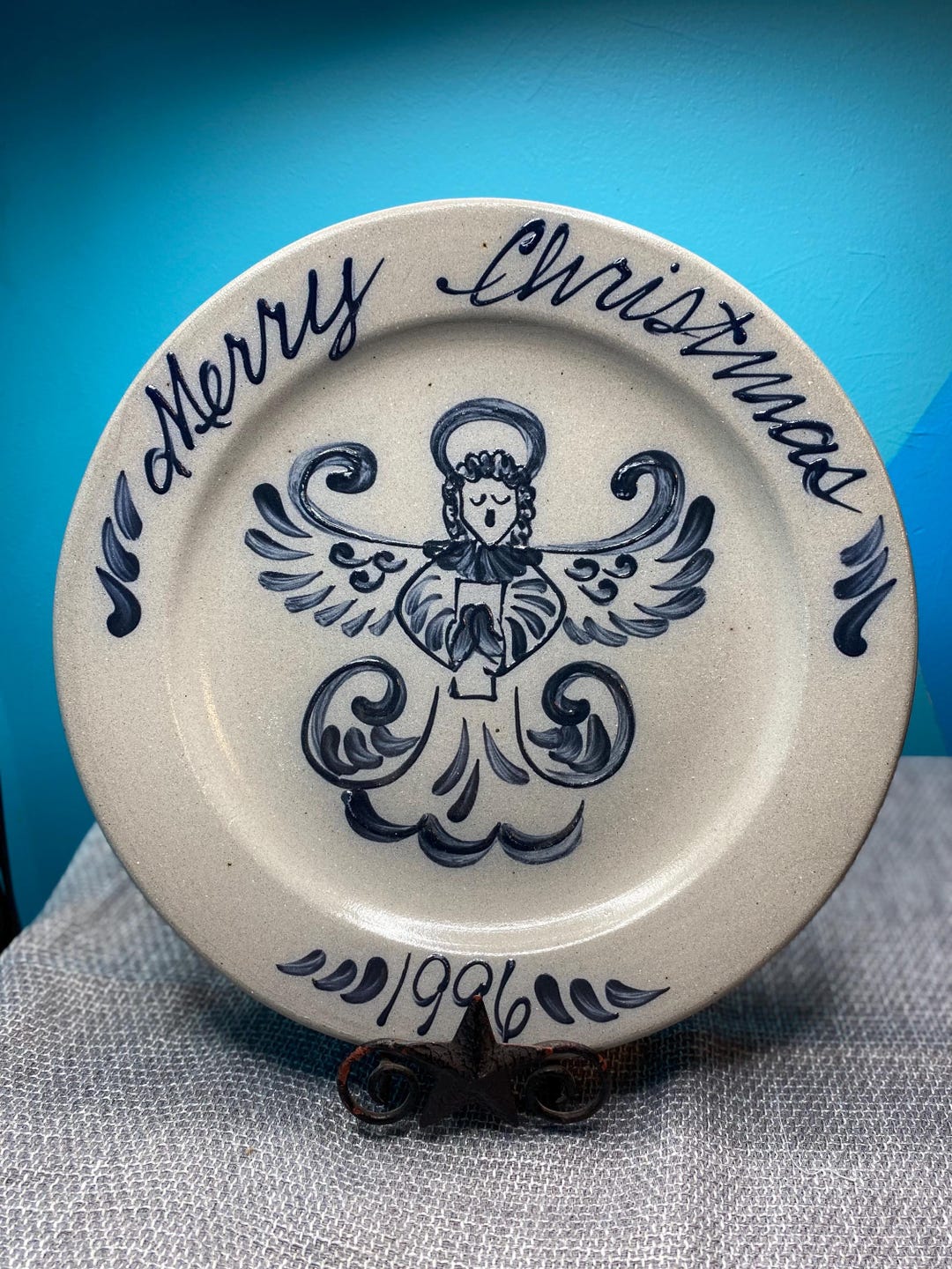 Rowe Pottery Works Annual Christmas Plate 