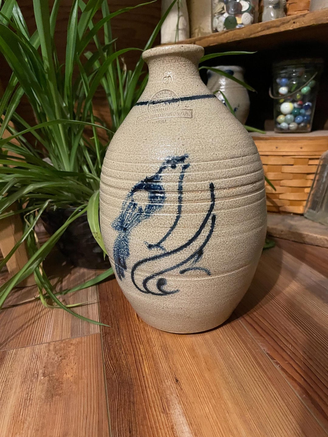 RARE!!! Rowe Pottery Works 1981 Bird Design 11