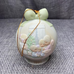 Vintage Precious Moments Figure *May Your Christmas&#39; Be A Happy Home  by Enesco (Retired) 1990