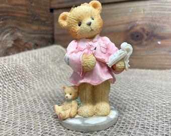 Cherished Teddies 'Hilary Hugabear' vintage 1995 Enesco-charter, alleen voor leden