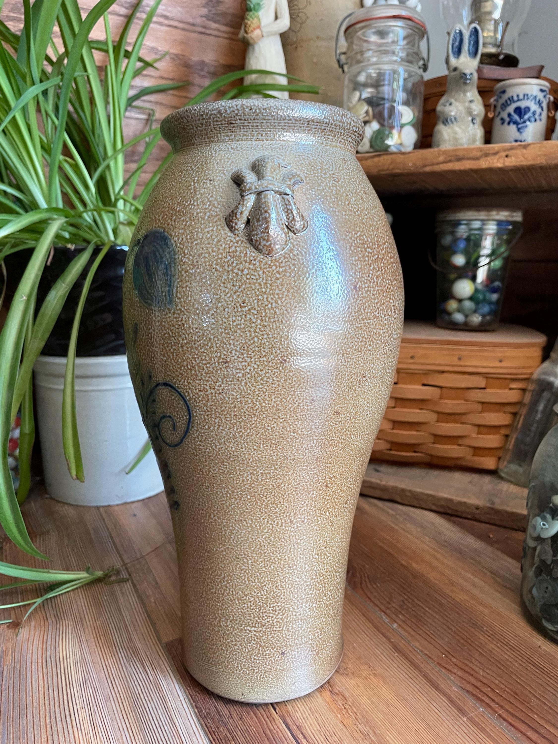 Rowe Pottery Works 2006 Limited Edition Small Urn Numbered 186 of