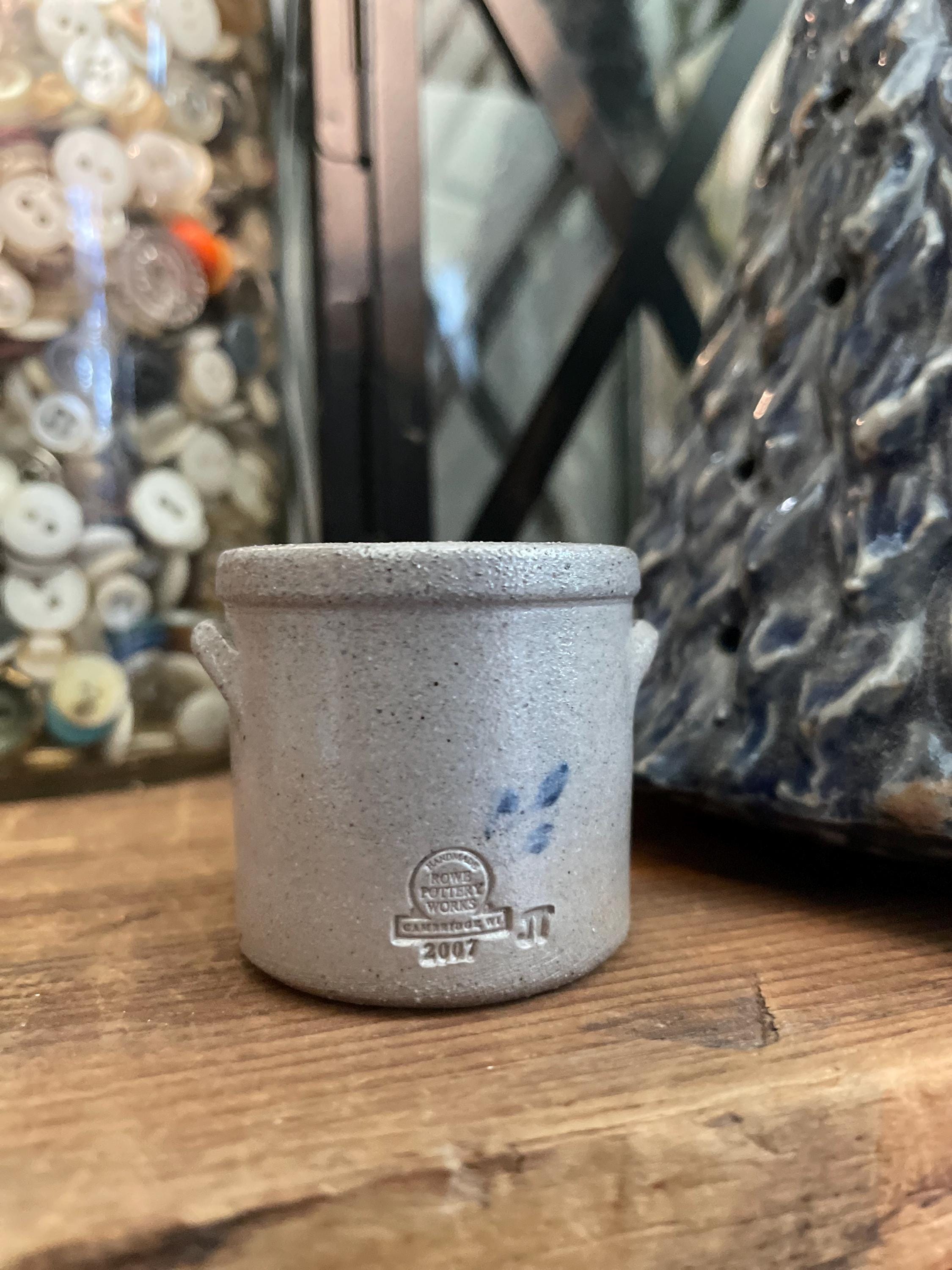 Vintage Rowe Pottery Works Miniature 3 Star Pattern Crock 1