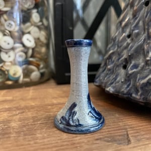 Candelabro en miniatura vintage de Rowe Pottery Works, esmaltado con sal, 1992.