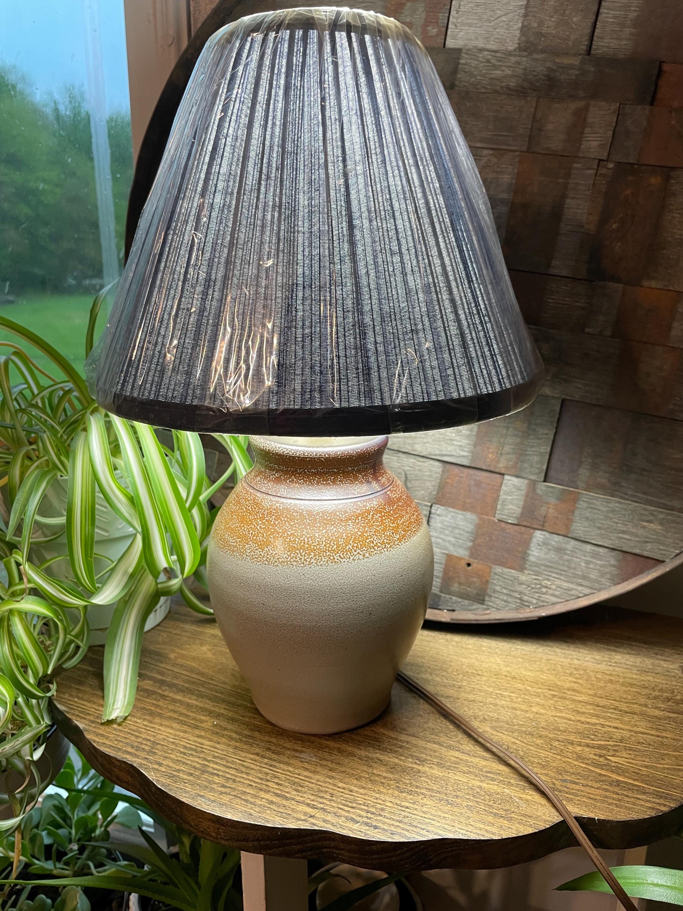 Rowe Pottery Works 1992 Williamsburg Restoration Lamp- 8