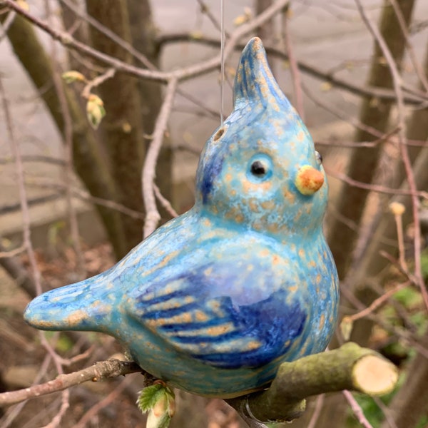 Fröhliche, türkis-blaue Haubenmeise/ Gartendeko/ Keramikvogel frostfest