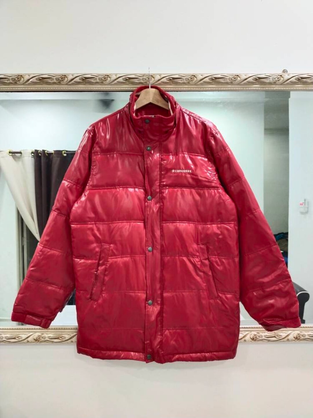 Converse logo red puffer jacket red hotsell