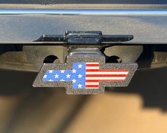 Cubierta de enganche de remolque Chevy Bow Tie USA - Patriótica