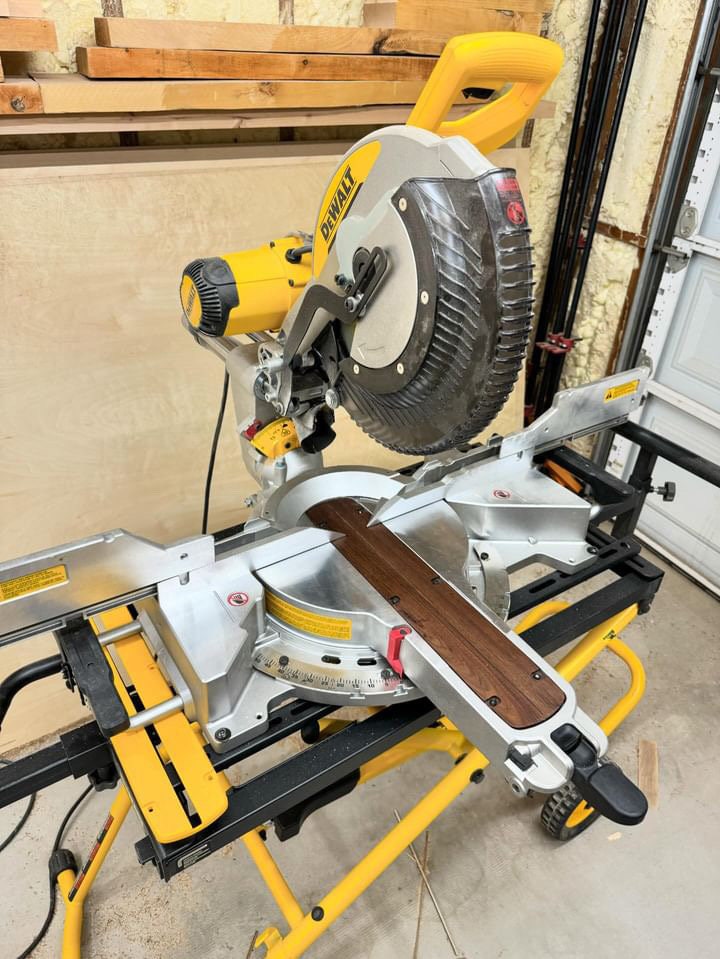 Miter saw dewalt dws779 discount
