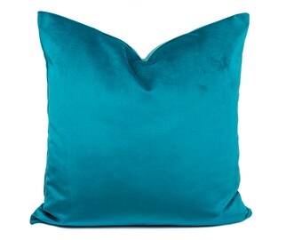 Velvet | Emerald Green Pillow Cover (Made in Canada)