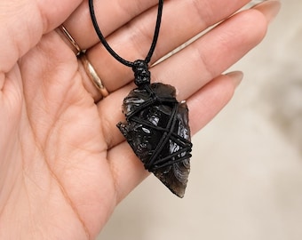 Raw Black Obsidian 3cm Arrowhead Pendant: Handmade, Protection Energy Healing Necklace, boho jewellery, crystal gift