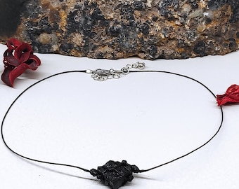 Natural Raw Black Tourmaline Choker Necklace,Bohemian Choker, Single Raw Tourmaline Choker Tiny Raw Crystal, Gemstone Necklace