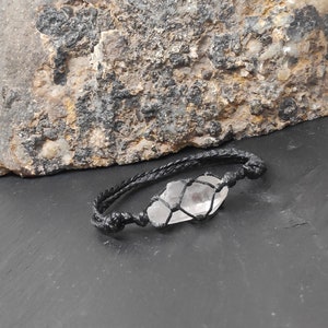 Clear Quartz Bracelet, Macrame Bracelet Knotted Bracelet Healing Crystal, Raw Gemstone Bracelet