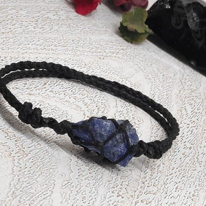 Macrame Knotted Bracelets With Natural Sodalite Stone, Macrame Pouch Bracelet, Chakra Healing Crystal Bracelet, two slide knots Bracelet