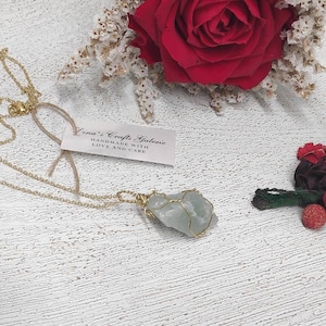 Natural Raw Aquamarine Crystal Necklace, Throat Chakra Stone,Wire Wrapped Crystal Pendant,Women&#39;s Necklace,Healing Crystal,March Birthstone