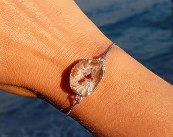 Lace Agate Druzy Bracelet: Handmade Stainless Steel Chain, Geode Slice