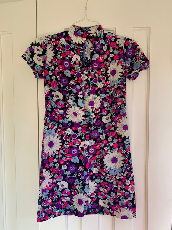 60’s Vintage Mod Floral Dress