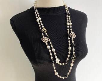 Chanel style long best sale necklace