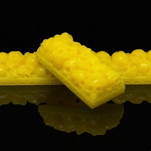 Yellow SKULL and Bones R2 2.25u Keycap for Cherry MX Mechanical Gaming Keyboards.