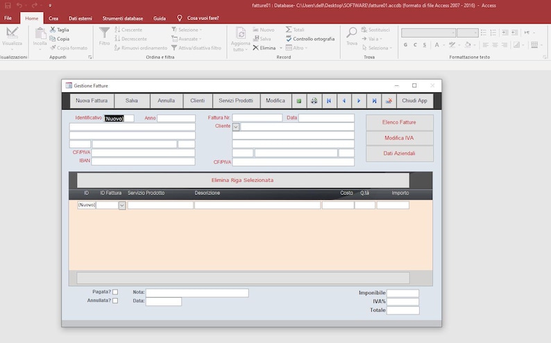 Pode incluir: Captura de tela de uma interface de software com fundo cinza claro. A interface apresenta um cabe&ccedil;alho vermelho com op&ccedil;&otilde;es de menu e uma janela branca exibindo campos de entrada de dados. A janela inclui r&oacute;tulos como "Nuova Fattura" e "Elimina Riga Selezionata".