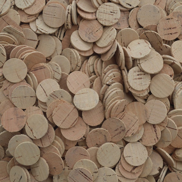 Round slices of natural corks for Crafts, Wall Decor, Art and more • MA022