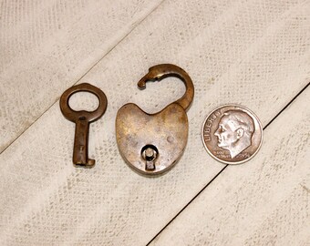 Antique Cross Key with Jasper