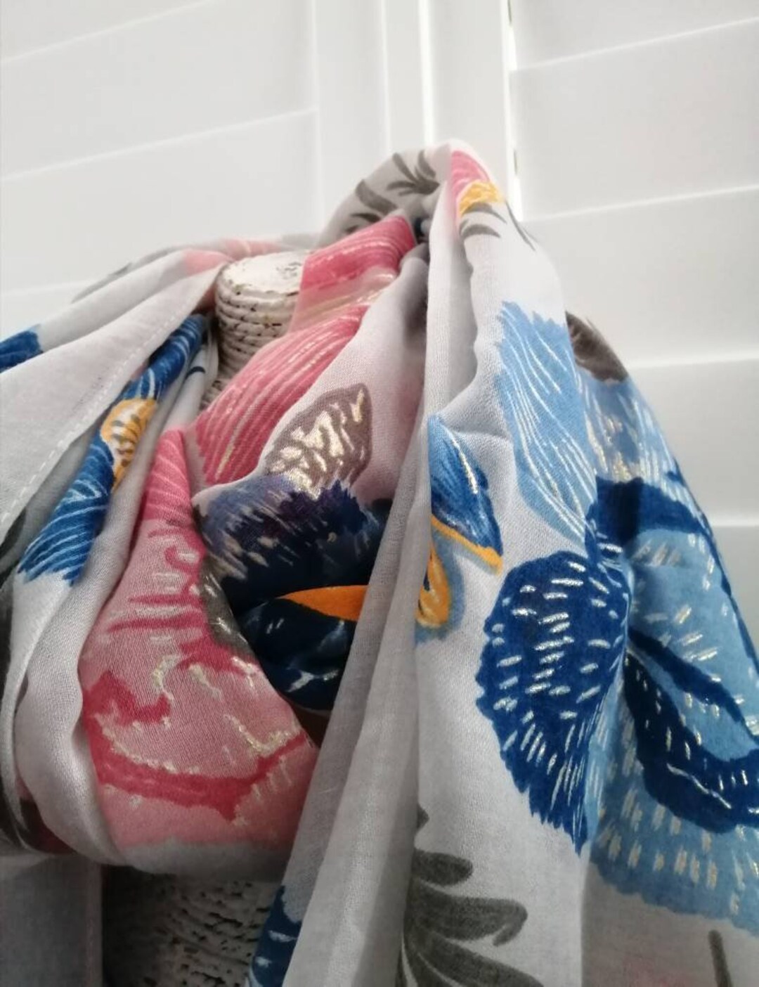 Écharpe Femme Sinéquanone Bleue Fleurie - Viscose Coton - Neuve Avec étiquettes