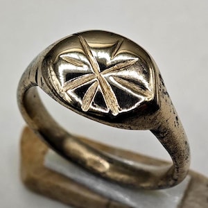 Authentic Medieval Ring / Antique Ring / Old Ring / Medieval Artifacts 14-16 AD Size 21mm ( US 11 3/4 )