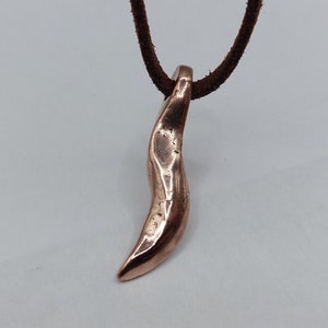 Celtic Claw Amulet / Celtic Artifacts / Celtic Beast / Celtic Pendant / Celtic Amulet / Druid&#39;s Amulet / Hunter&#39;s Amulet