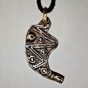 Ancient Viking Amulet Claws / Hunter Amulet / Viking Tooth Pendant / Viking Artifacts / Medieval Artifacts