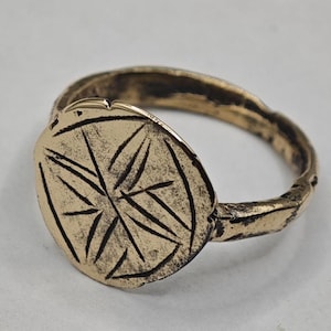 Authentic Medieval Ring with Floral Ornament / Authentic Medieval Ring / Antique Ring / Old Ring / Medieval Artifacts / Size 19mm ( US 9 )