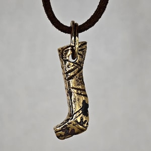 Celtic Claw Amulet / Celtic Artifacts / Celtic Beast / Hunter Amulet / Celtic Gifts