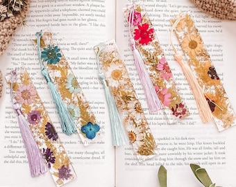 Spring Wildflowers Bookmark | Real Dried Daisy Flowers | Bookmark for Women | Gift for Book Lover | Custom Aesthetic Bookmark