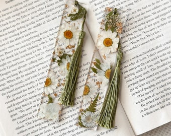 White Daisy Spring Wildflower Resin Bookmark | Real Dried Flowers | Bookmark for Women  | Gift Idea | Custom Bookmark