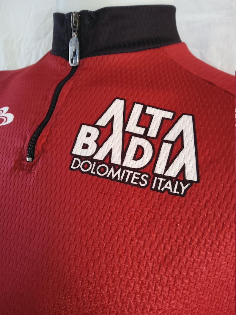 Alta Bida Italian Dolomites Cycling Jersey Made in Italy in Size 4 L Bike Shirt is New but Vintage cycle top with 34 Front Zip