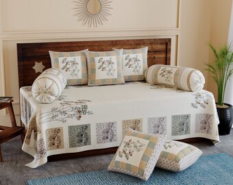 diwan cot side pillows