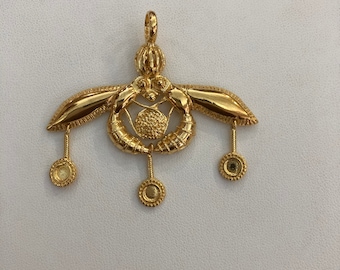Minoan Mellisae Honey Bee Pendant