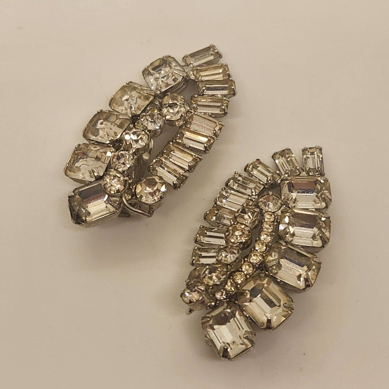 Gem-Craft Large Rhinestone Clip on Earrings Vintage – Estate Beads