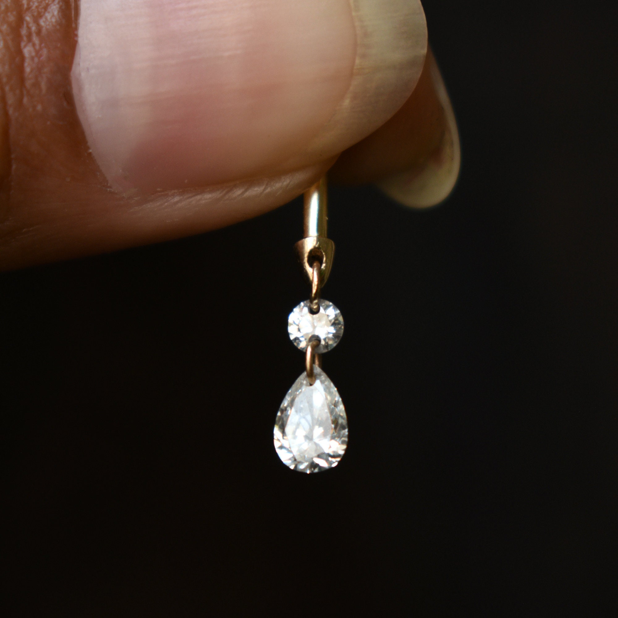 フローティングラウンド＆ペアシェイプラボグロウンダイヤモンド