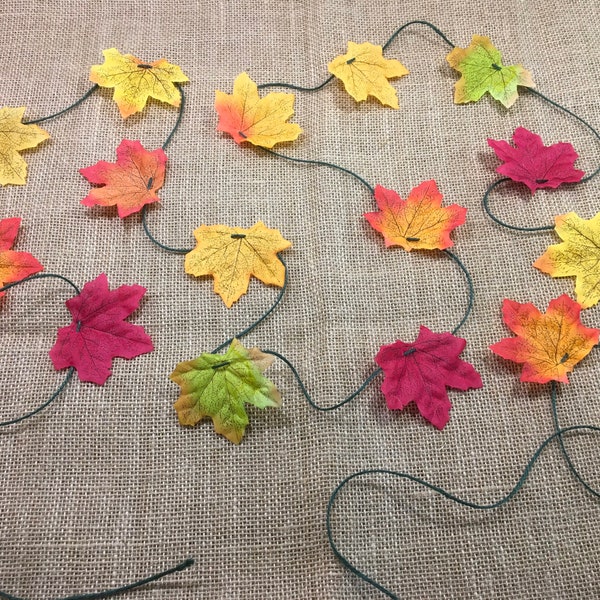 Silk maple leaf Autumn garland. Autumn bunting. Autumn home decor. Autumnal leaf garland. Autumn wedding decor.