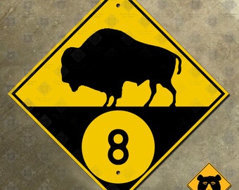 Znak drogowy na autostradzie prowincjonalnej Manitoba 8 Kanada 1926 bizon bawół