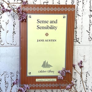 Sense And Sensibility | Jane Austen 2003 | Collectors Library Edition Illustrated | Half Size | Preowned Condition