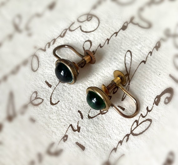 Antique Art Deco Green Glass Earrings | Screw Bac… - image 2