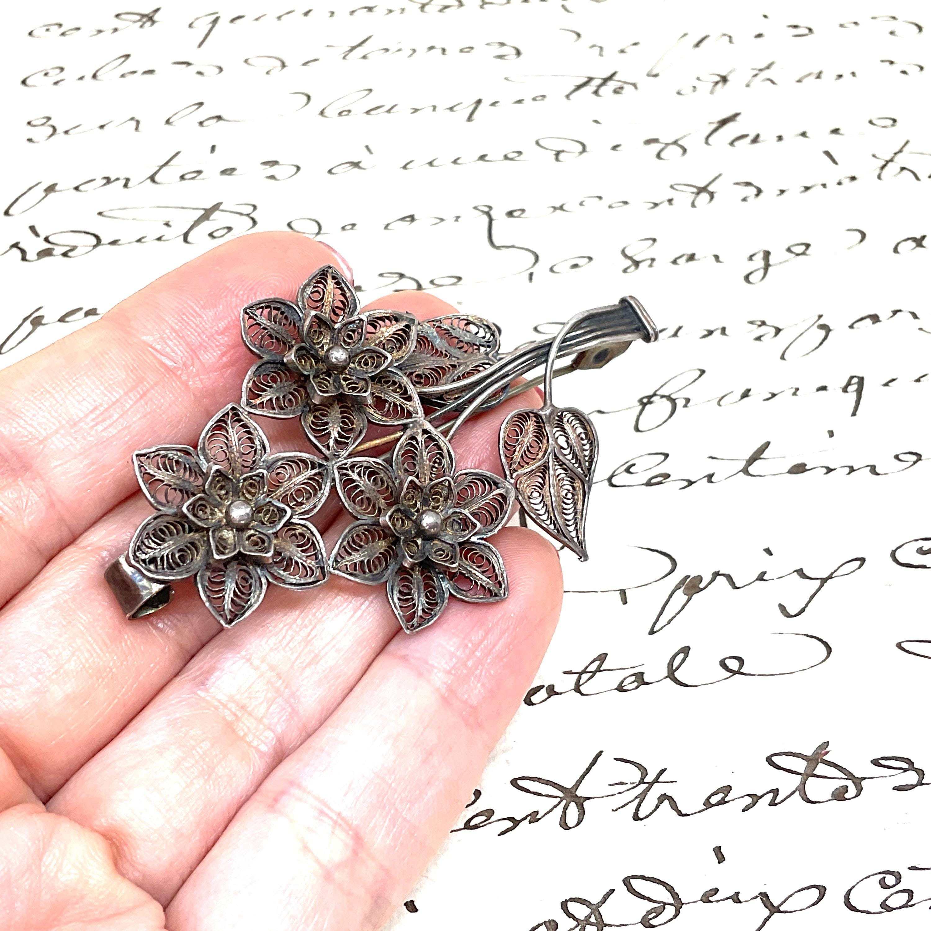 アンティーク/ヴィンテージ フィリグリー ブローチ | シルバー製