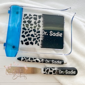 Personalized Cow Pharmacy Tech Counting Tray, Glitter Pen or Spatula – Essential Tools for Pharmacy Technicians & Students – Perfect Gift