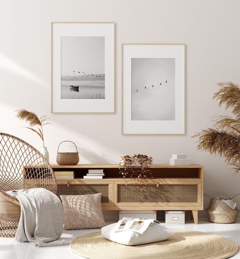 Druckbares Set aus 2 schwarzweißen Seebildern, Vogelschwarm Druck, Küstenlandschaft, Vogelschwarm Fotografie Bild 4