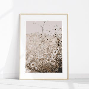 Juego de 6 fotografías imprimibles de estilo rústico de granja para pared, impresión de vacas de las Tierras Altas, arte de pared grande de 6 piezas de granja, impresión de flores silvestres imagen 3