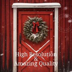 Pu&ograve; includere: Una porta di legno rossa con una ghirlanda sempreverde innevata e un fiocco rosso. La porta ha finiture bianche e un grande design a "X" bianco. Il testo "High Resolution & Amazing Quality" &egrave; in basso.