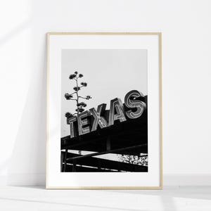 Printable Texas 2 Pieces Wall Art, Cowboy Set of 2 Prints, Black and White Texas Photography, Cowboy Boot Poster, Farmhouse Western Wall Art image 4